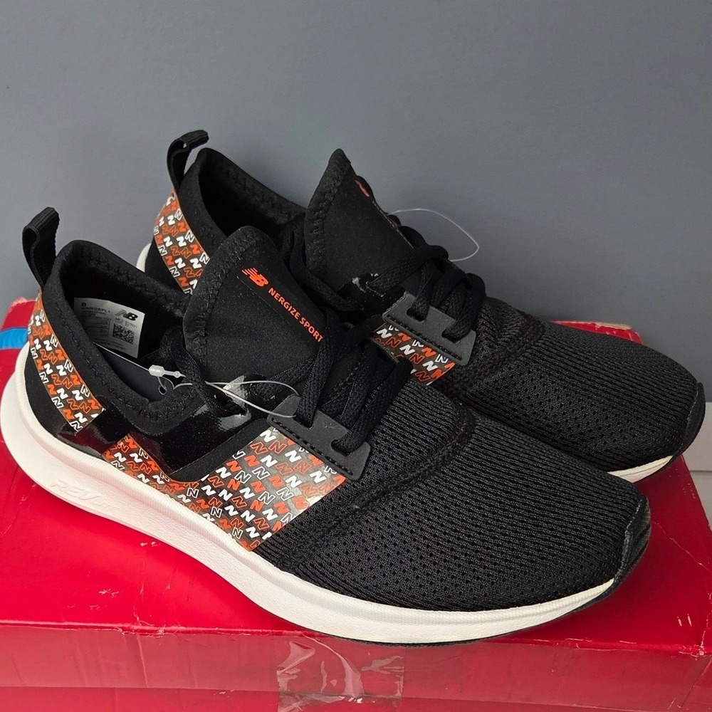 New Balance Energize Sport Sneaker Women 8 Black Logo Training Running Shoes NEW